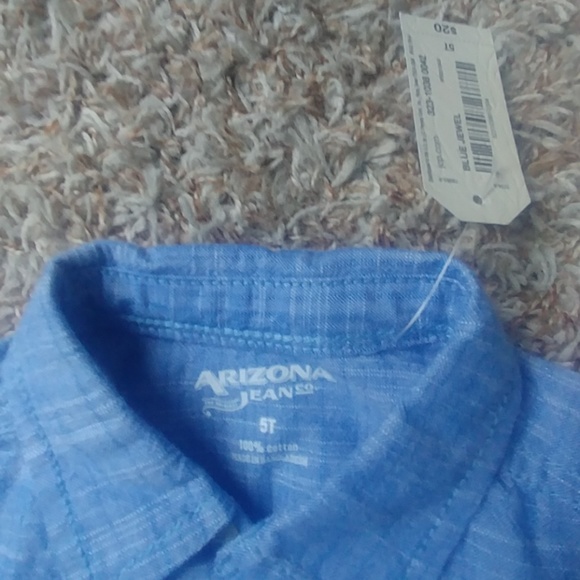 Button up Shirt (5t boy) - Picture 3 of 4